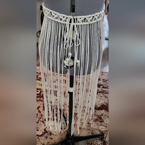 Gorgeous macreme lace dress coverup - Picture 7 of 10